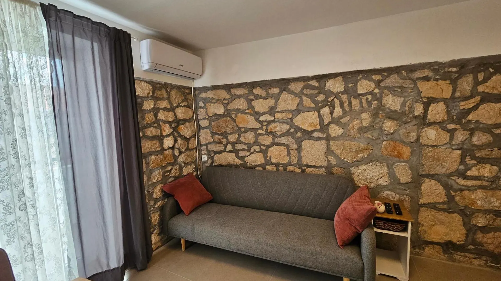 Apartment Vinjerac II